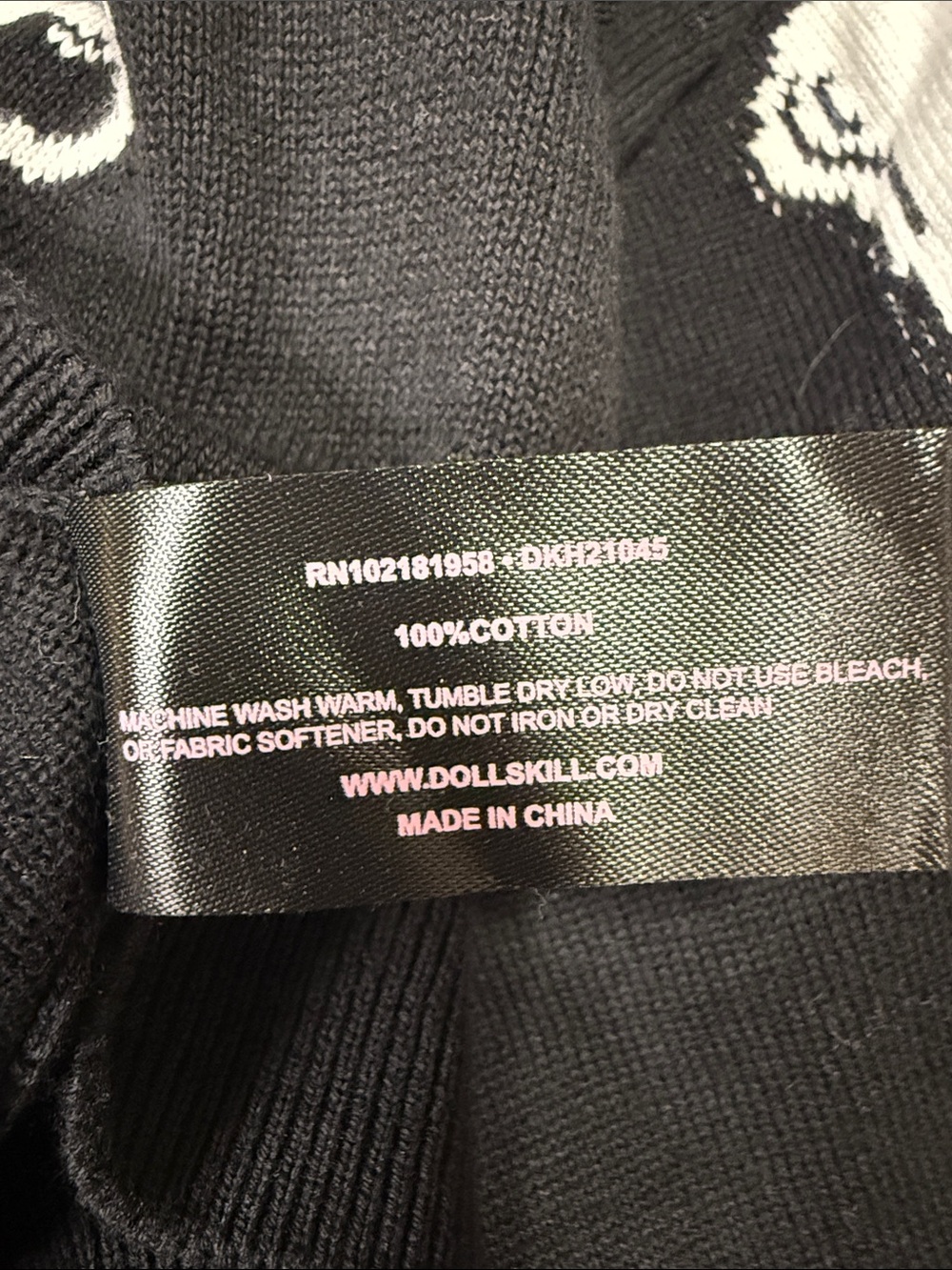 Trickz N Treatz Black Skeleton Graphic Cropped Sweater - Picture 5 of 7